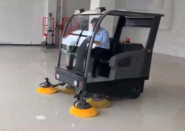 電動掃地車廠家哪家好？價格怎么樣
